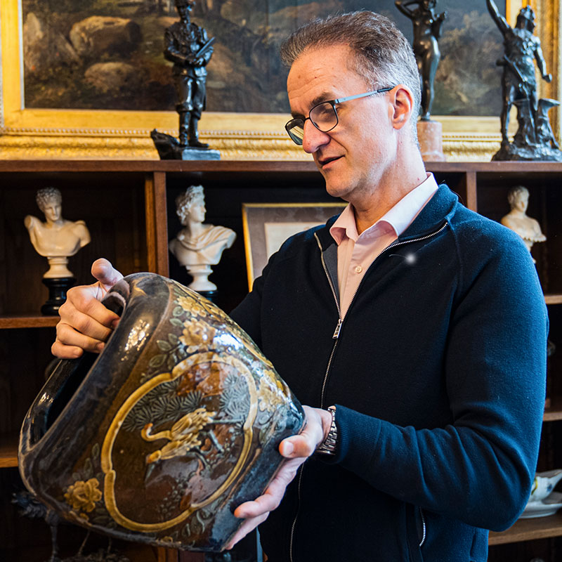 Fachhandel für asiatische Kunst: Diskrete Abwicklung und Barzahlung für Raritäten und asiatische Sammlerstücke.